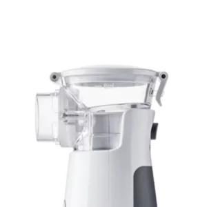 Imagem em primeiro plano do copo medicinal incorporado no nebulizador mesh